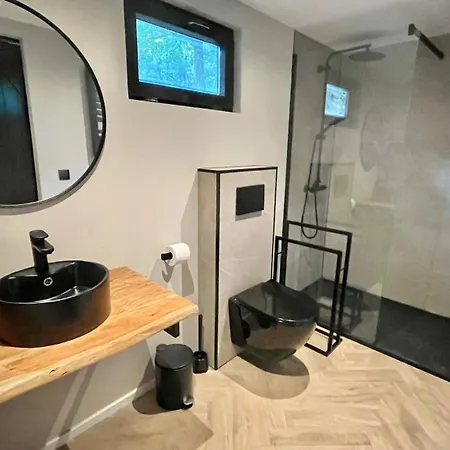 Tinylodge With Hottub בקתה Diessen