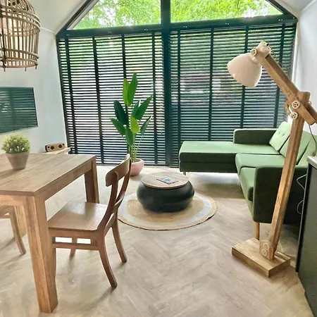 בקתה Tinylodge With Hottub