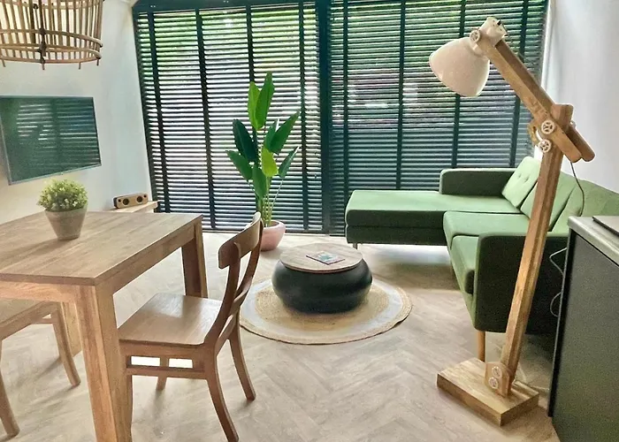 Dağ evi Tinylodge With Hottub