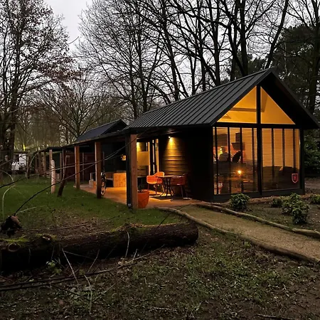 Tinylodge With Hottub * Diessen