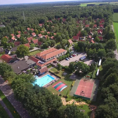 Tinylodge With Hottub Chalet Diessen