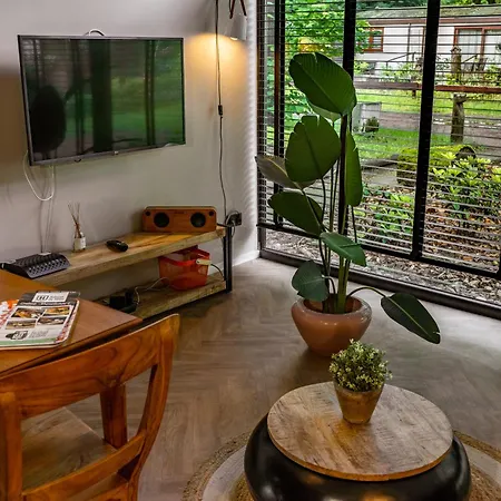 Tinylodge With Hottub