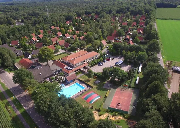 Tinylodge With Hottub Chalet Diessen